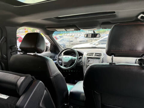 2016 Ford Explorer Sport
