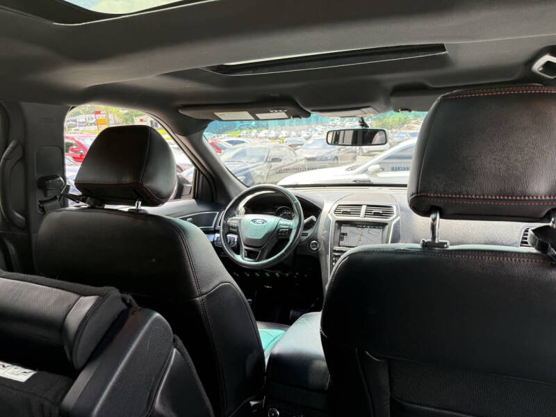 2016 Ford Explorer Sport