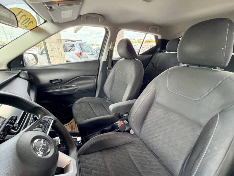 2021 Nissan Kicks S