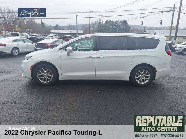 2022 Chrysler Pacifica Touring L