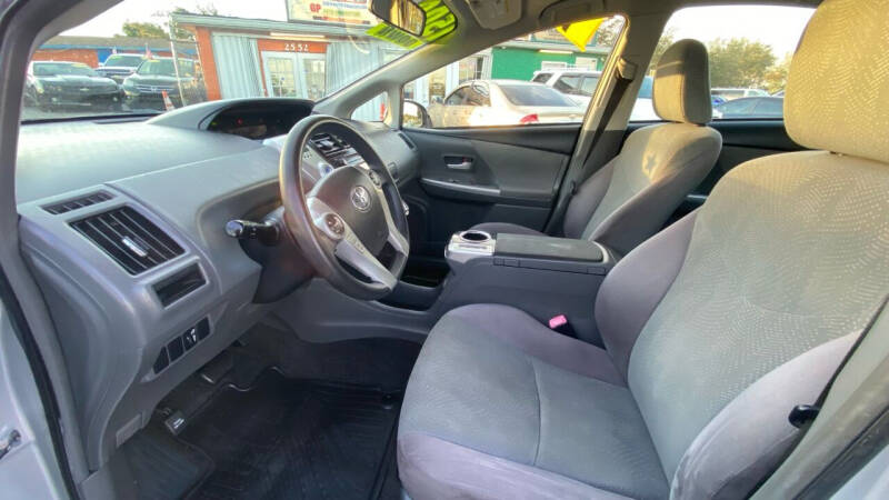 2012 Toyota Prius v Five