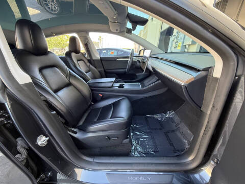 2024 Tesla Model Y Long Range