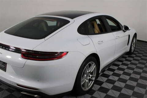 2017 Porsche Panamera