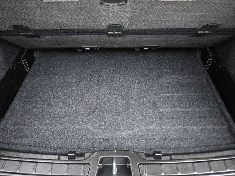 2021 Volvo XC40 T5 Momentum