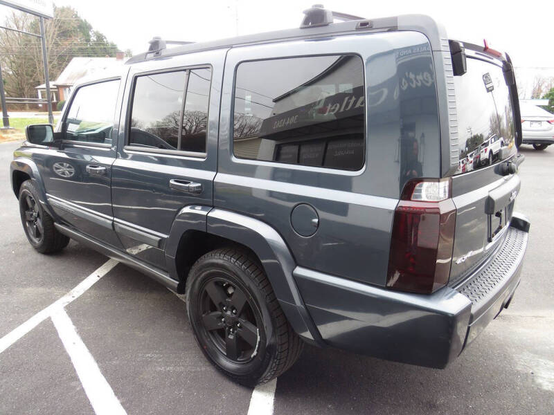 2007 Jeep Commander Sport