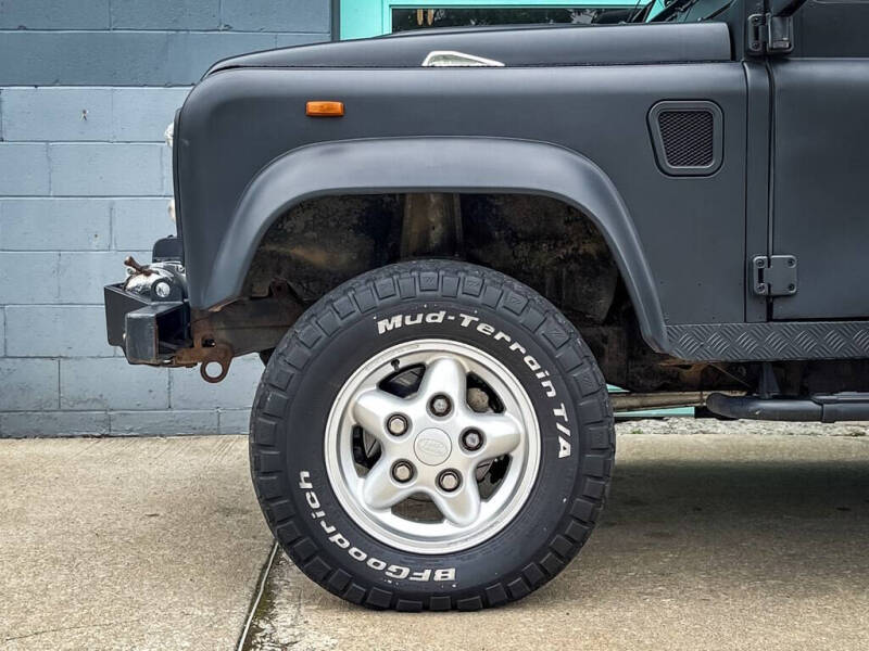1990 Land Rover Defender