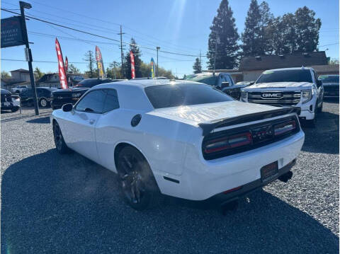 2019 Dodge Challenger SXT