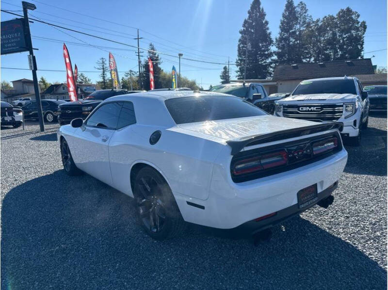 2019 Dodge Challenger SXT