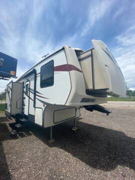 2015 Crossroads Warranty Hill Country 26RB for sale at NOCO RV Sales in Loveland CO