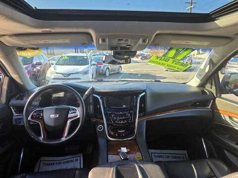 2017 Cadillac Escalade ESV Luxury