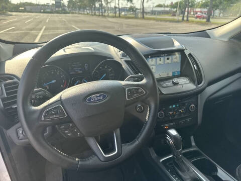 2019 Ford Escape SEL
