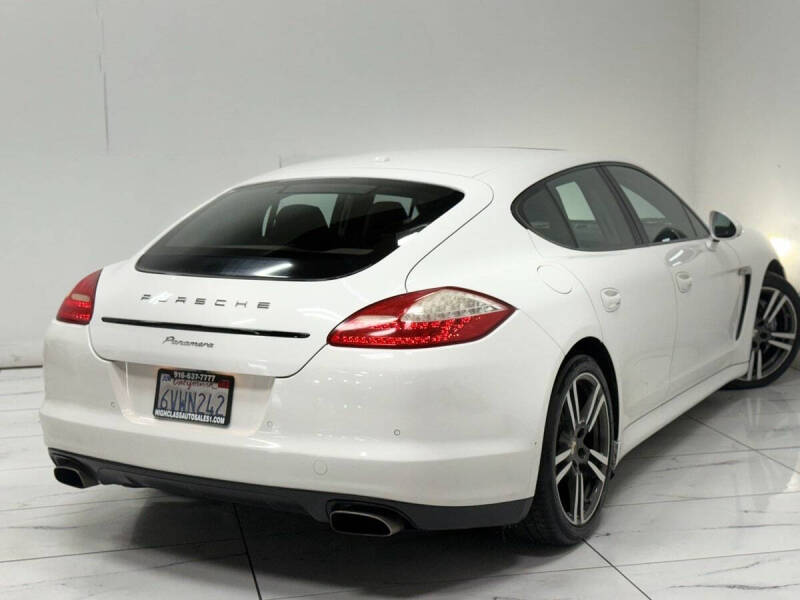 2012 Porsche Panamera