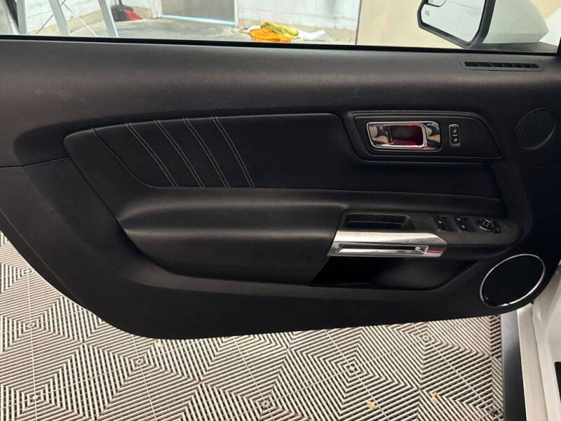 2016 Ford Mustang EcoBoost Premium