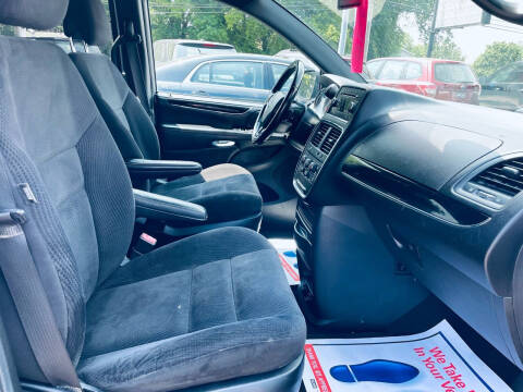 2014 Dodge Grand Caravan SE 30th Anniversary