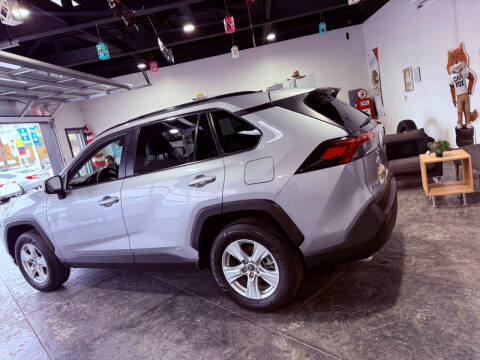 2019 Toyota RAV4 Hybrid LE