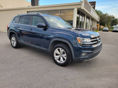 2018 Volkswagen Atlas for sale at DELRAY AUTO MALL in Delray Beach FL