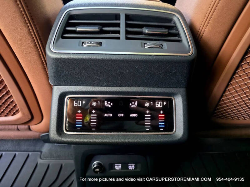 2019 Audi e-tron quattro Premium Plus
