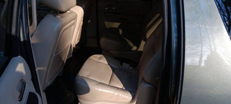 2011 Cadillac Escalade ESV Premium