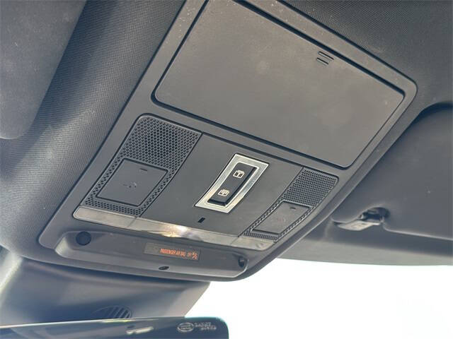 2020 Land Rover Range Rover Evoque R-Dynamic SE