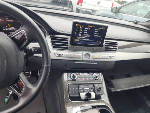 2013 Audi S8 4.0T quattro