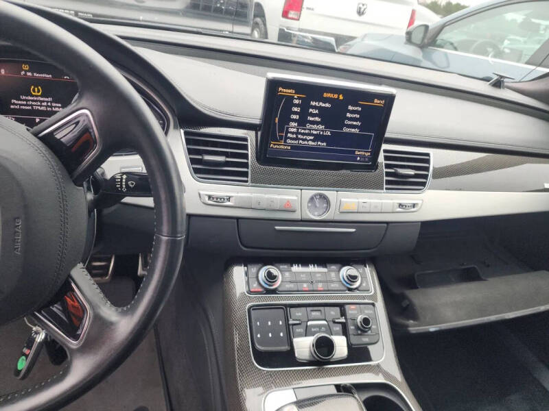 2013 Audi S8 4.0T quattro