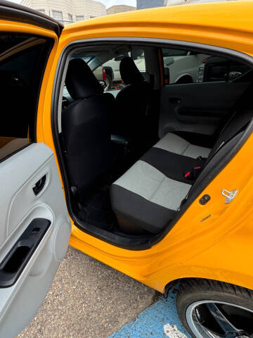 2014 Toyota Prius c Three