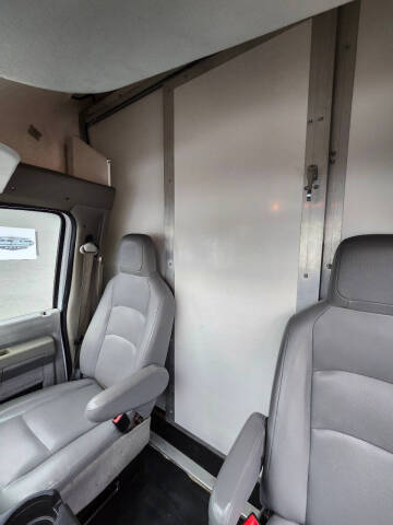 2018 Ford E-Series E-350 SD