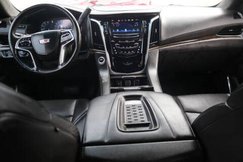 2017 Cadillac Escalade Platinum
