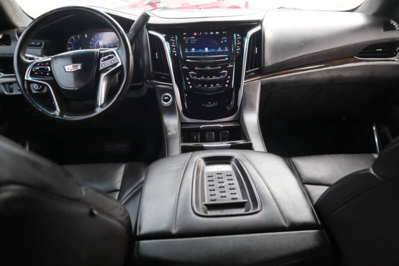 2017 Cadillac Escalade Platinum