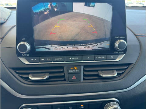 2022 Nissan Altima 2.5 SR