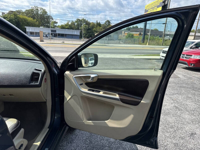 2011 Volvo XC60 3.2 R-Design