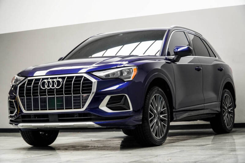 2022 Audi Q3 quattro Premium 40 TFSI