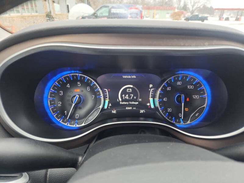 2017 Chrysler Pacifica Touring-L Plus