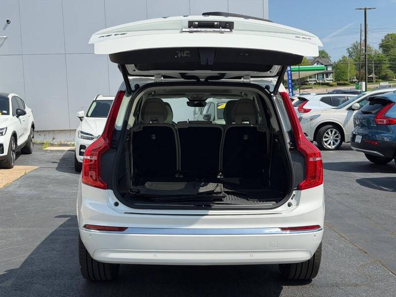 2023 Volvo XC90 B5 Plus Bright Theme