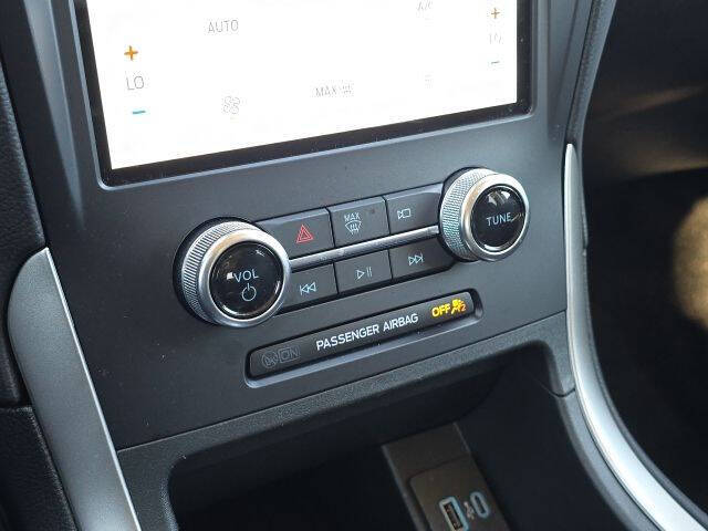 2024 Ford Edge SE
