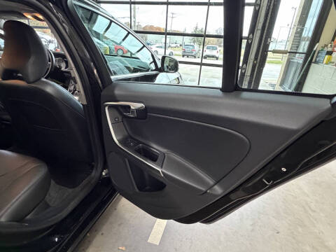 2017 Volvo V60 T5 Premier