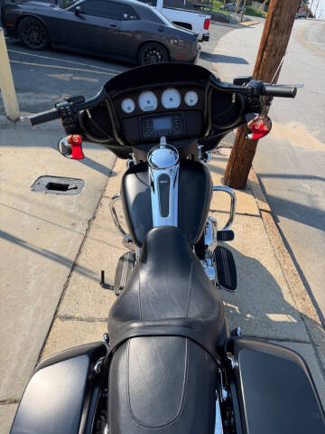 2016 Harley-Davidson Street Glide FLHX