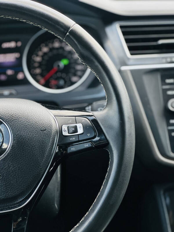2021 Volkswagen Tiguan SE