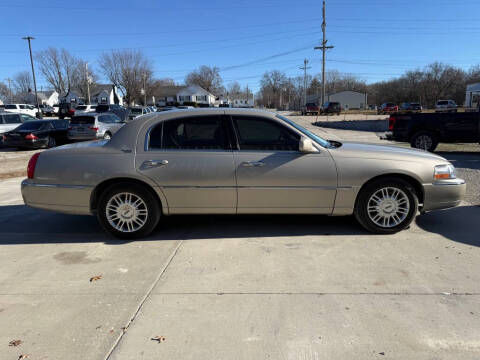 2008 Lincoln Town Car Signature Limited