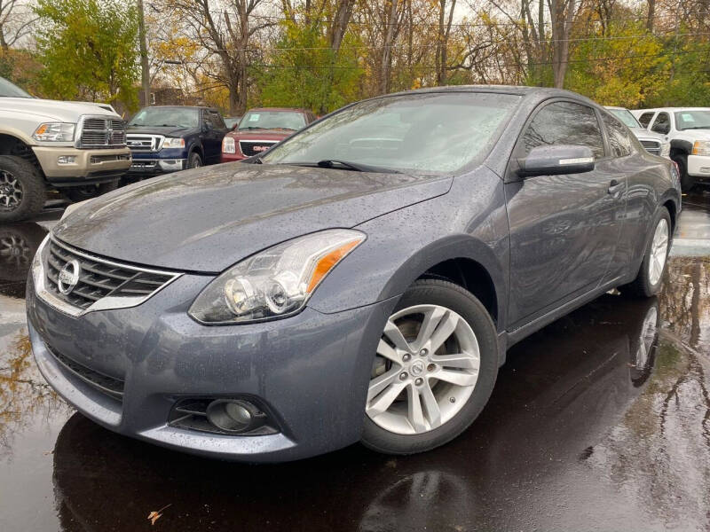 2012 Nissan Altima for sale at Car Castle in Zion IL
