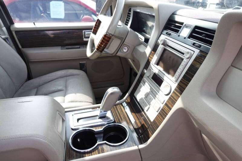 2008 Lincoln Navigator