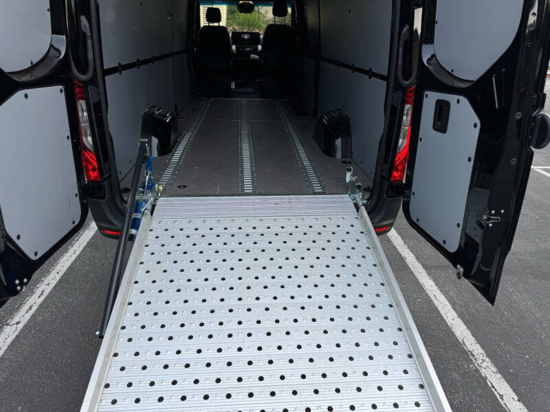 2023 Mercedes-Benz Sprinter 2500