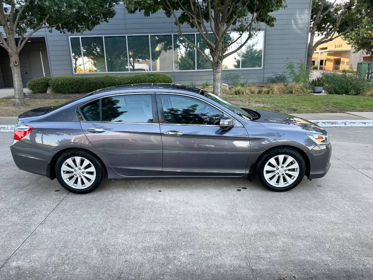 2015 Honda Accord for sale at Central Union Auto Finance LLC in Austin, TX