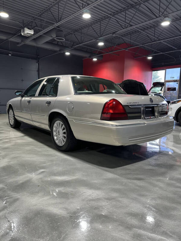 2009 Mercury Grand Marquis LS