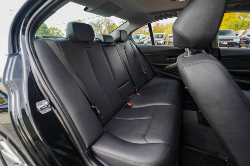 2018 BMW 3 Series 320i xDrive