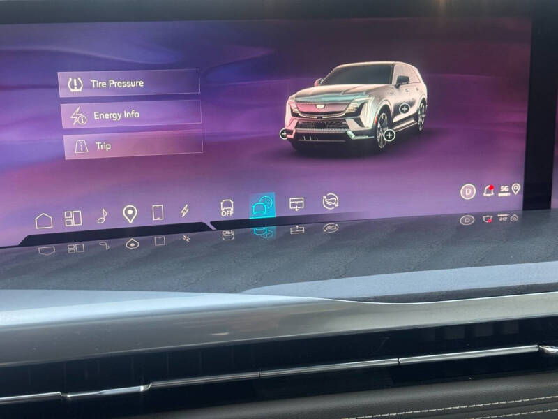 2025 Cadillac Escalade IQ Sport 1