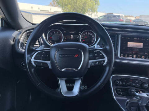 2016 Dodge Challenger R/T Scat Pack