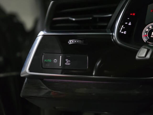 2019 Audi Q8 quattro Prestige 55 TFSI