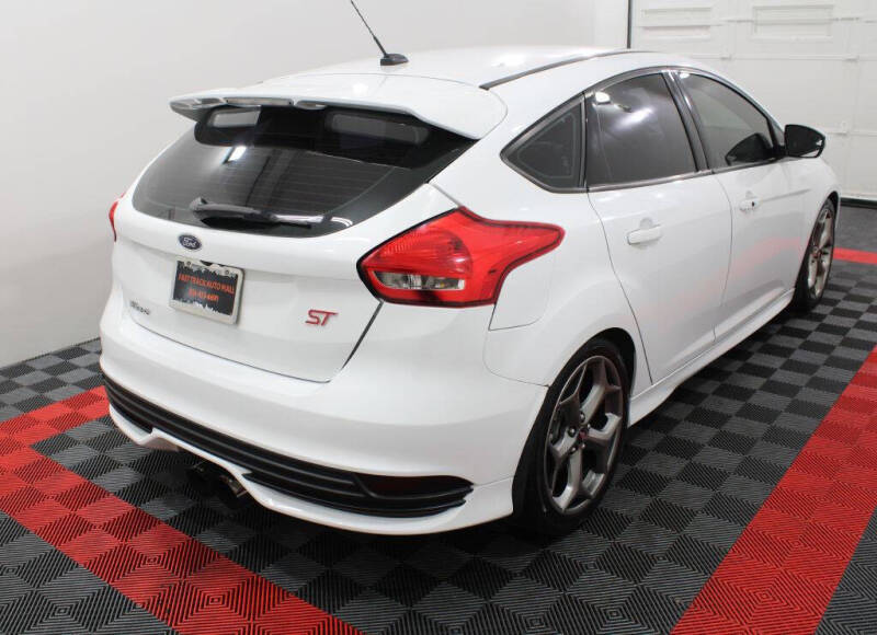 2018 Ford Focus ST