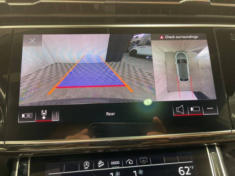 2022 Audi Q8 quattro Premium Plus 55 TFSI